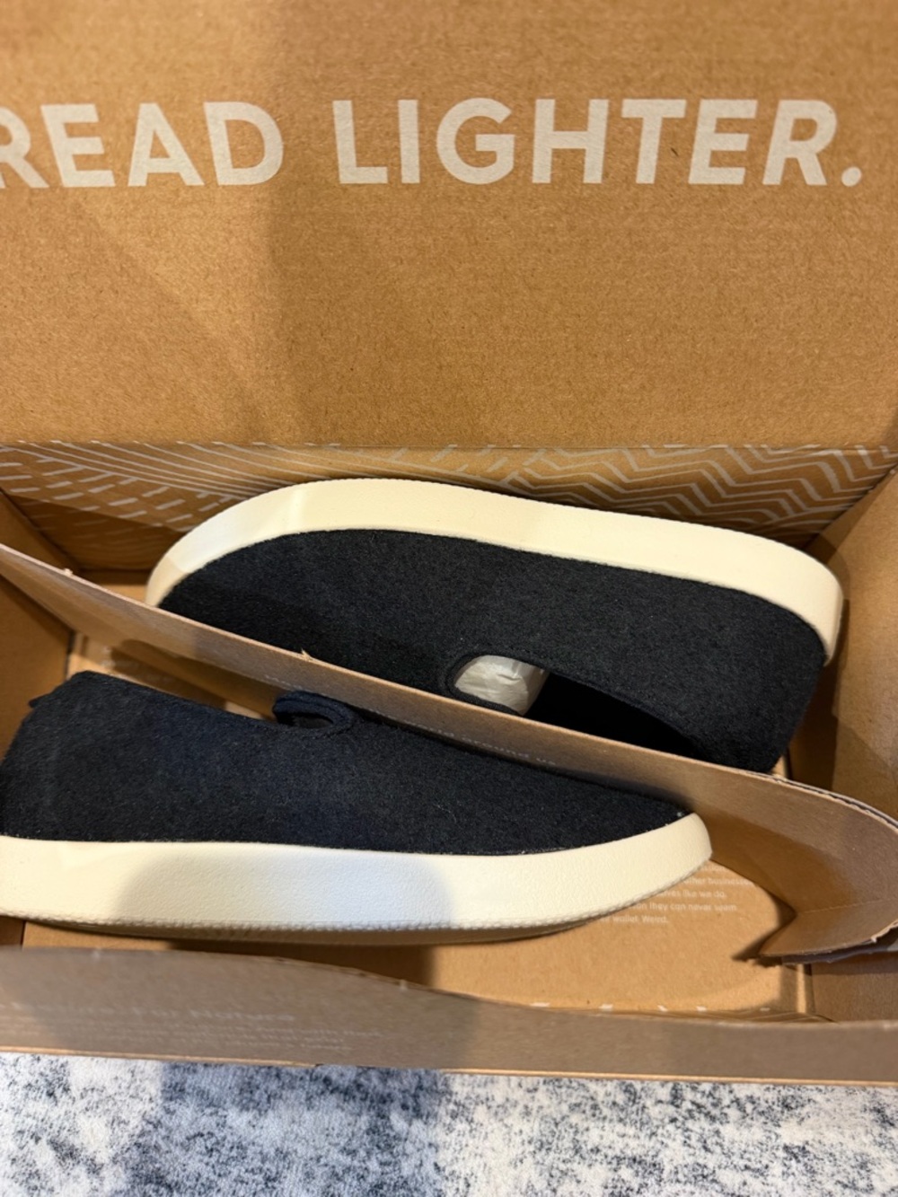 allbirds Kids Wool Runners in Black and Cream